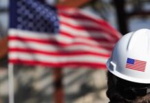 Estados Unidos entra en fase de desaceleración con empleo débil e inflación resistente