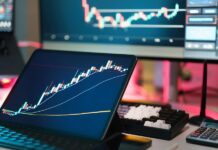 Los mercados inician la semana entre mejoras económicas en EE.UU. y nuevas presiones geopolíticas