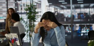 Burnout en tiempos de evaluación ¿cómo actuar si detectas señales de desgaste en tu equipo?
