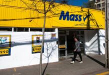 Mass acelera su expansión en Chile y se acerca a las 30 aperturas con su modelo de bajo costo