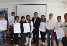 Produce a través de Sanipes entrega 80 habilitaciones sanitarias a embarcaciones artesanales en Pucusana y fortalece la formalización pesquera