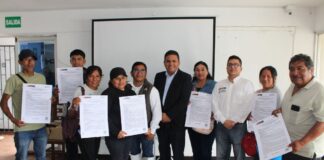 Produce a través de Sanipes entrega 80 habilitaciones sanitarias a embarcaciones artesanales en Pucusana y fortalece la formalización pesquera
