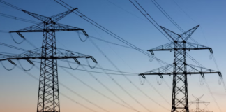 Reducir emisiones de CO₂ obliga al Perú a acelerar la electrificación y modernizar su red eléctrica