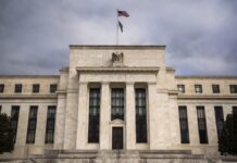 Crisis en la Fed, oro en récords y EEUU avanza sobre el petróleo venezolano