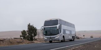 La ingeniería detrás del doble piso: cómo se diseñó el Mercedes-Benz O500 para soportar estructuras de gran altura sin perder estabilidad