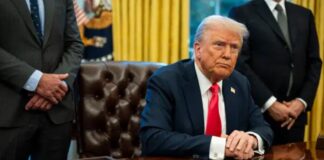 Trump anuncia límite del 10 % a intereses de tarjetas de crédito en EE. UU.