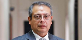 Pedro Ángulo Arana oficializa su candidatura y agita la carrera electoral en el CAL