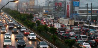 Congestión urbana le cuesta hasta 36 % del salario mínimo a trabajadores en Lima