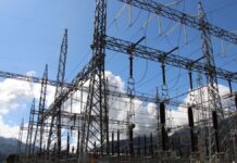 Conoce cómo se refuerza el sistema de transmisión eléctrica ante fenómenos meteorológicos