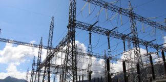 Conoce cómo se refuerza el sistema de transmisión eléctrica ante fenómenos meteorológicos