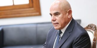 Premier Álvarez: “proyecto de la carretera Central va de todas maneras”