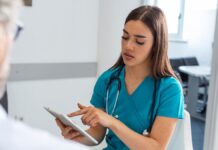 Startup arequipeña modernizará consultorios médicos en el Perú