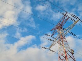 Energía limpia al 65%: la clave está en modernizar las redes eléctricas