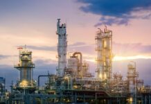 Regalías energéticas caen 23 % y encienden alerta sobre inversión en Perú