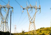 PROINVERSIÓN: seis empresas compiten por proyectos de transmisión eléctrica por US$ 252 millones