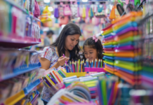 Campaña escolar: Familias reconfiguran consumo ante presión de gastos en marzo