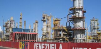 Recuperar la industria petrolera de Venezuela exigiría más de US$100.000 millones en inversiones