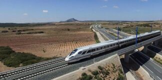 Megalicitación de Renfe por €1,777 millones atrae a CAF y gigantes ferroviarios globales