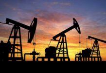 Petróleo caro, dólar fuerte y bolsas volátiles