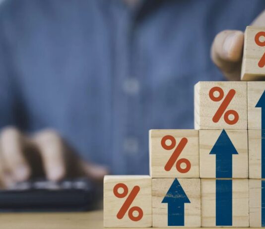 Tasas de interés en soles bajan en la mayoría de segmentos durante los últimos 12 meses
