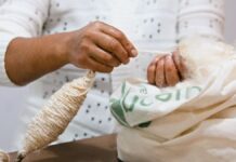 Artesanos innovadores: Fibra ancestral de ceibo, kits de fibras naturales y biocuero de pescado conquistan mercados con sostenibilidad y creatividad