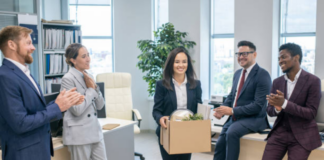 Cuando una etapa laboral llega a su fin: cómo gestionar el llamado “luto corporativo”