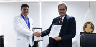 ESAN y el Colegio Médico del Perú suscriben convenio que impulsará la formación en gestión de médicos colegiados