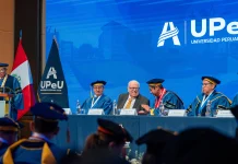 UPeU otorgó el grado de Doctor Honoris Causa a Julio Velarde Flores en el marco de sus 107 años de vida institucional