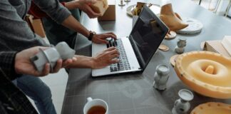 Elecciones 2026: lo que esperan los emprendedores del próximo gobierno y cómo proteger sus negocios