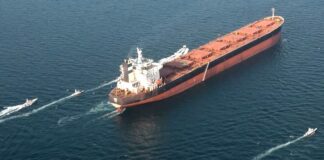 Petroleros continúan cruzando el estrecho de Ormuz en medio de tensiones en el conflicto con Irán