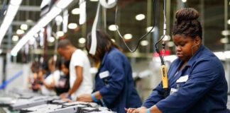 PMI manufacturero de EE.UU. crece en marzo por demanda