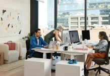 El 83% de los trabajadores en Perú ve la IA como aliada, pero solo el 5% accede a herramientas en su empresa