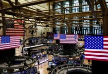 Wall Street pierde impulso por inflación en EE.UU. y escalada geopolítica