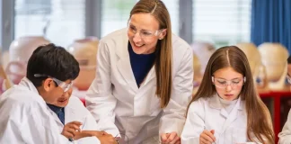 15 años de Mundo de Investigadores: Henkel inspira a los niños a hacer ciencia