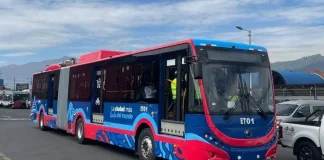 Quito incorpora 60 trolebuses eléctricos chinos para modernizar su transporte público