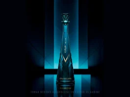 Perú tiene su primer pisco ultra lujo: así nació Viñas de oro Blue, el destilado que ya compite con los grandes del mundo