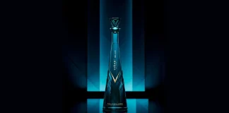 Perú tiene su primer pisco ultra lujo: así nació Viñas de oro Blue, el destilado que ya compite con los grandes del mundo