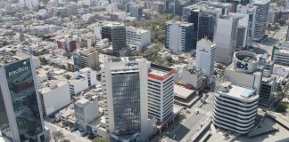Empresas ajustan estrategias financieras ante incertidumbre electoral y riesgo político