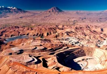 Perú podría duplicar producción de cobre, pero incertidumbre política frena inversiones mineras