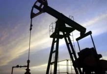 ProInversión asumirá control de compras de petróleo e insumos estratégicos de Petroperú