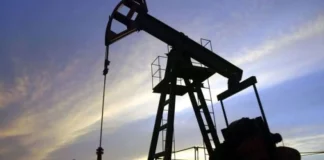 ProInversión asumirá control de compras de petróleo e insumos estratégicos de Petroperú