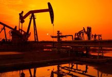 Petróleo mantiene alta volatilidad por tensión entre EE.UU. e Irán y riesgo en Ormuz