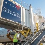 Delta sigue impulsando el aeropuerto más transitado del mundo, una y otra vez