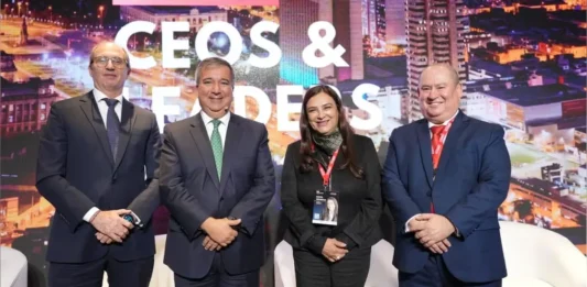 El empresariado peruano se reúne para debatir el futuro del país en medio de la incertidumbre