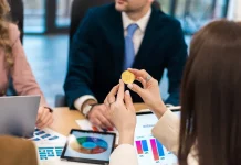 La paradoja de la inclusión en Latinoamérica: más acceso a productos pero escaso conocimiento financiero