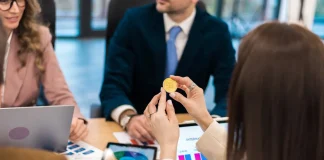 La paradoja de la inclusión en Latinoamérica: más acceso a productos pero escaso conocimiento financiero