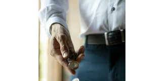 Atrasos en pagos morosos suben 15% en un año y nuevos sectores en riesgo marcan deterioro del comportamiento de pago en Chile
