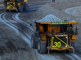 Caterpillar reconoce a Quellaveco por acarrear 500 millones de toneladas de forma autónoma