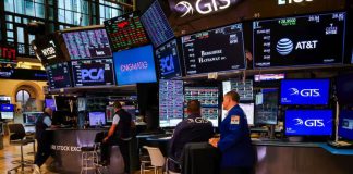 Wall Street repunta y el petróleo cae tras avance de acuerdo entre EE.UU. e Irán