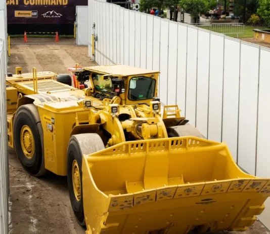 Ferreyros y Volcan marcan un hito en minería peruana con primera flota autónoma de cargadores subterráneos CAT